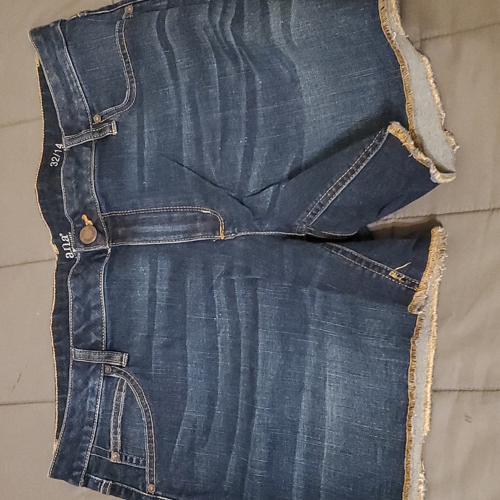 womens shorts